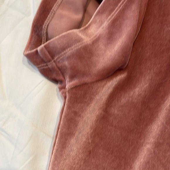🇨🇦PAPER LABEL velour top - Picture 5 of 9
